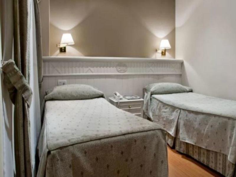 Hotel Punta Del Este Мар дел Плата Екстериор снимка