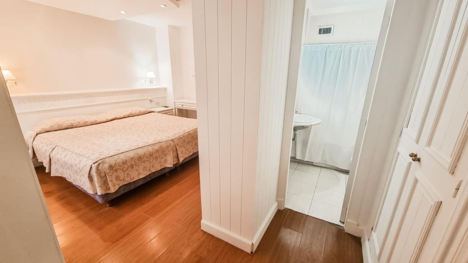 Hotel Punta Del Este Мар дел Плата Екстериор снимка