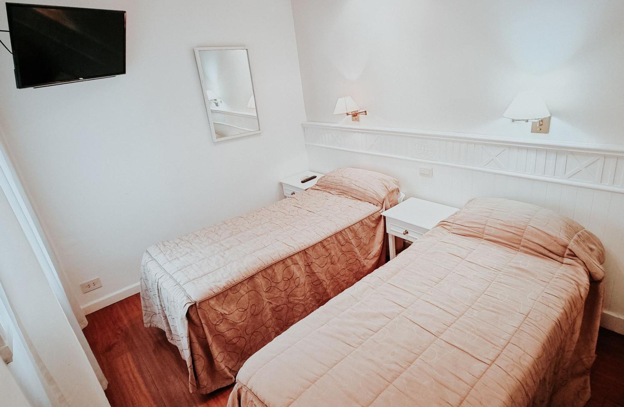 Hotel Punta Del Este Мар дел Плата Екстериор снимка